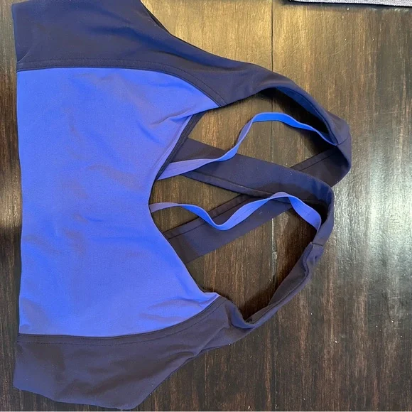 Lululemon Sweat Times Bra
Moroccan Blue / Midnight Navy - Picture 4 of 8